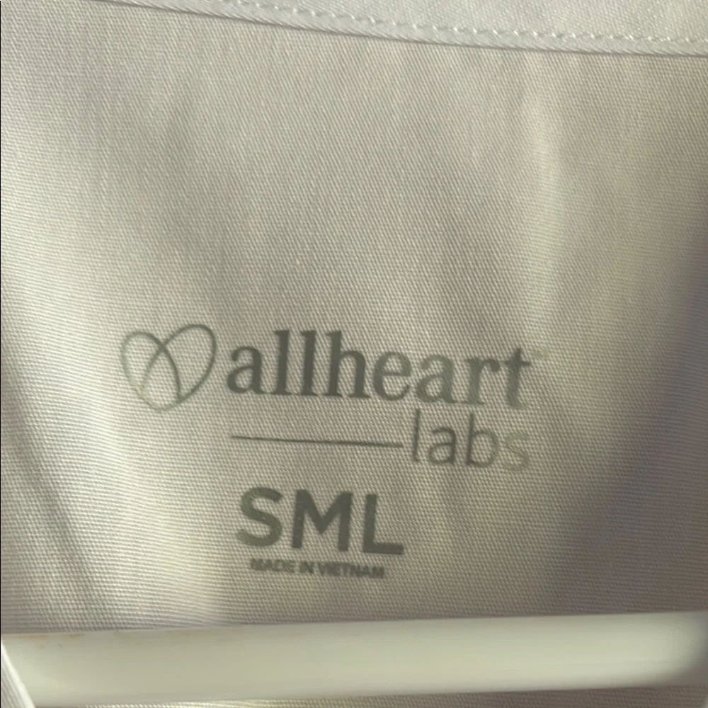 Allheart White Button-Up Lab Coat - Picture 3 of 5